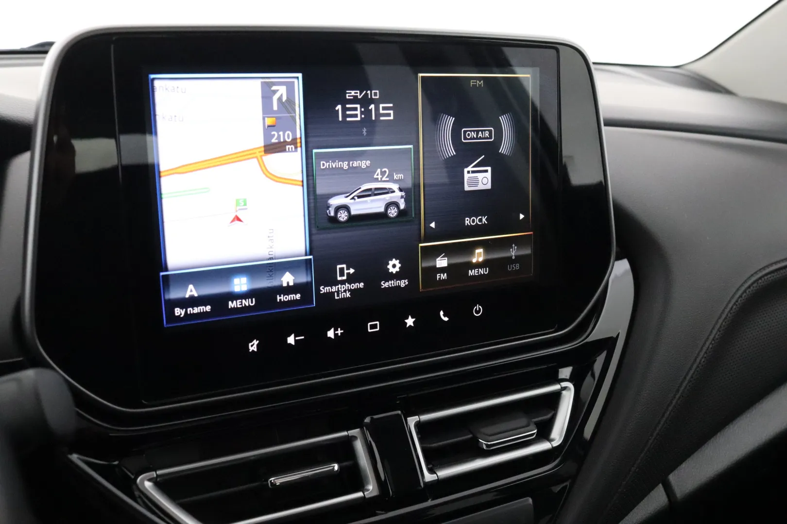 SUZUKI S-Cross CPF-885 carousel image