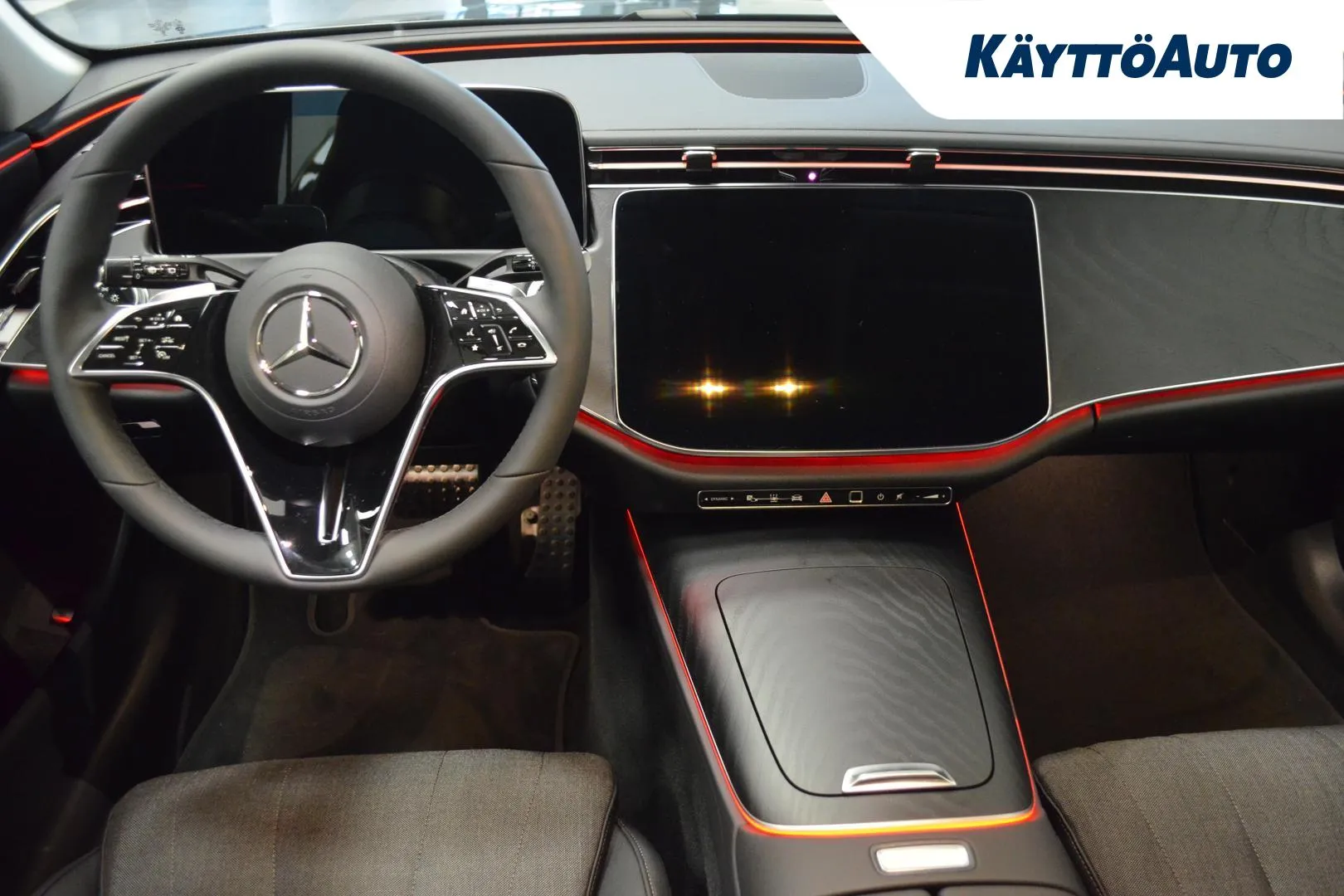 Mercedes-Benz E JOH-605 carousel image