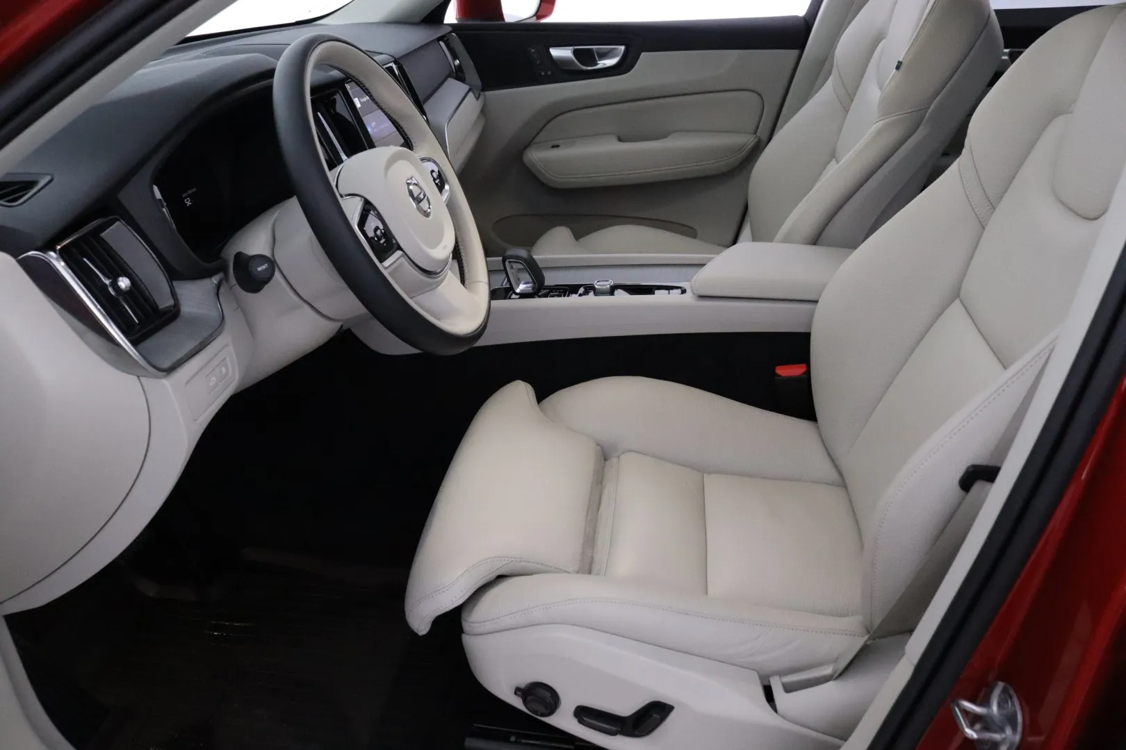 VOLVO XC60 KVP-804 carousel image