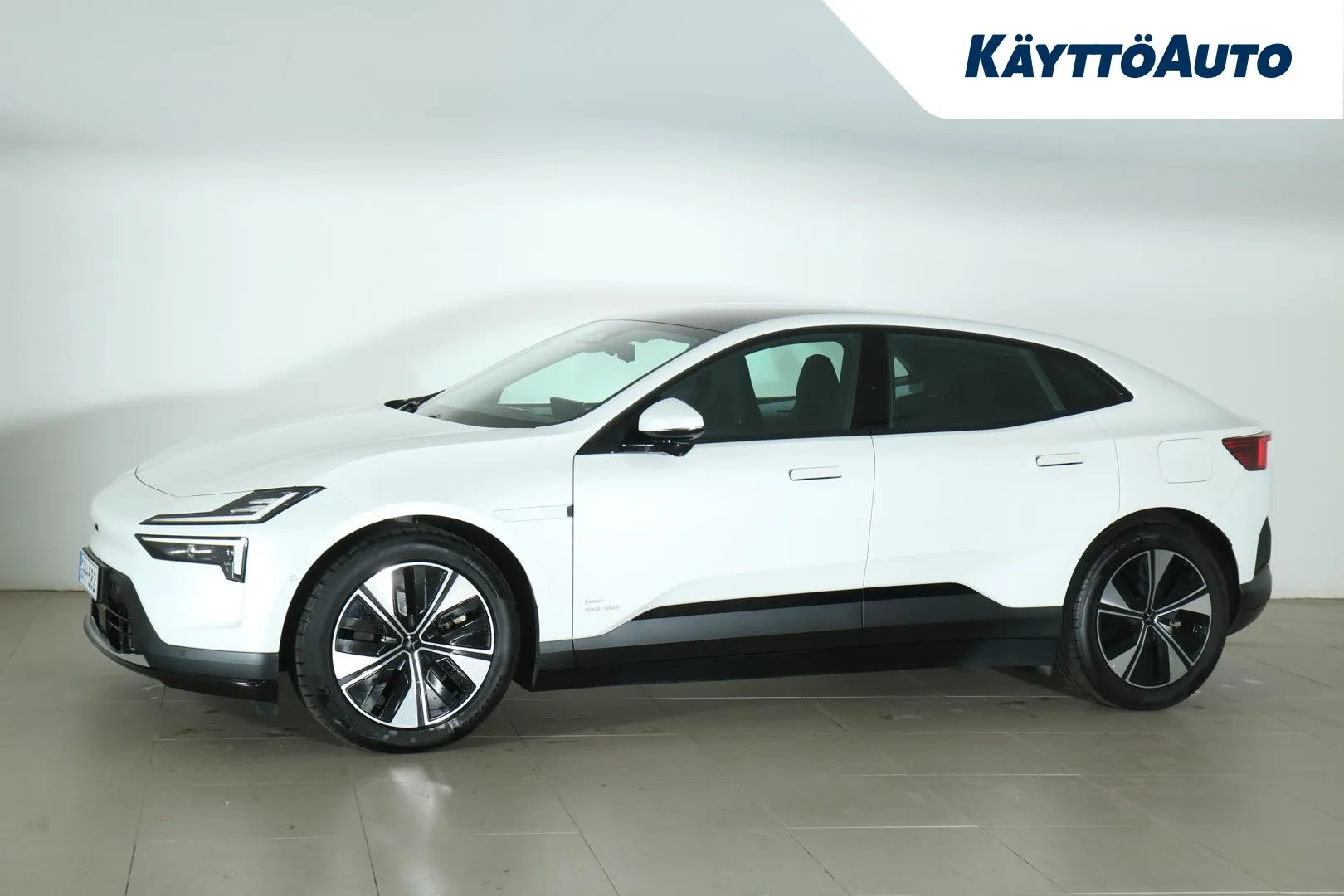 POLESTAR 4 GRH-582 carousel image