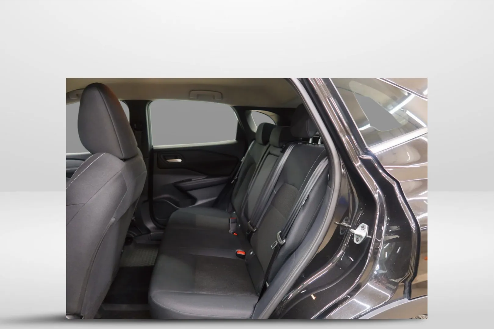 Nissan Qashqai RVZ-443 carousel image