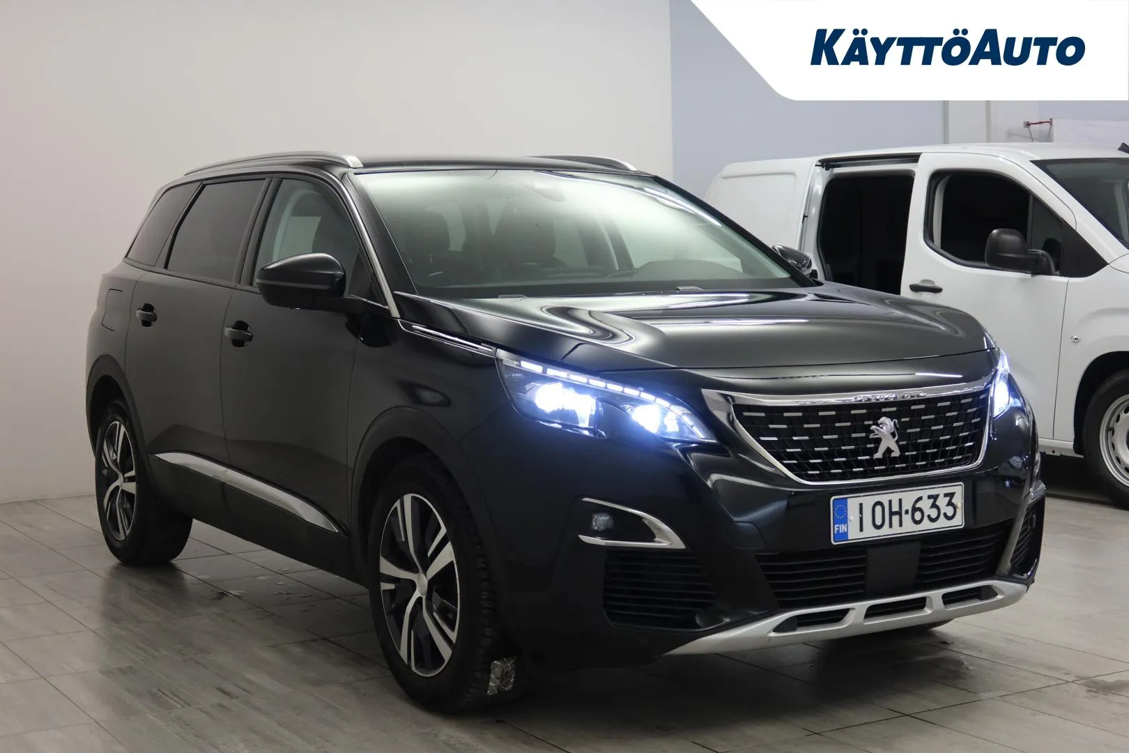 Peugeot 5008 IOH-633 carousel image
