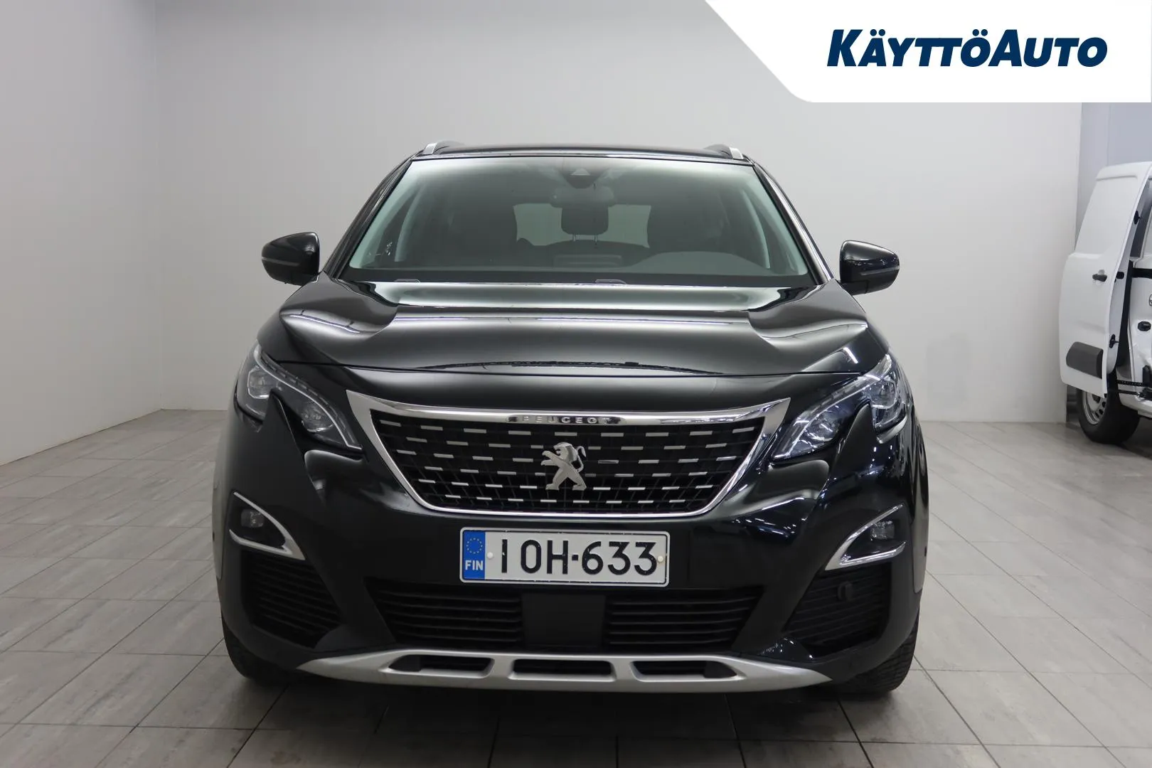 Peugeot 5008 IOH-633 carousel image