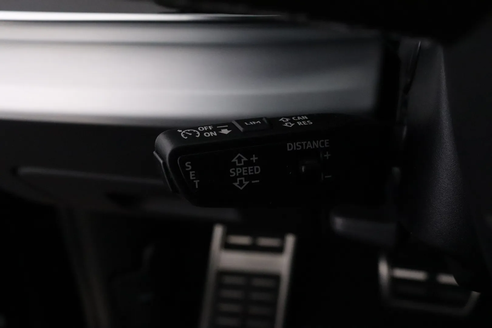 AUDI Q8 RVE-894 carousel image