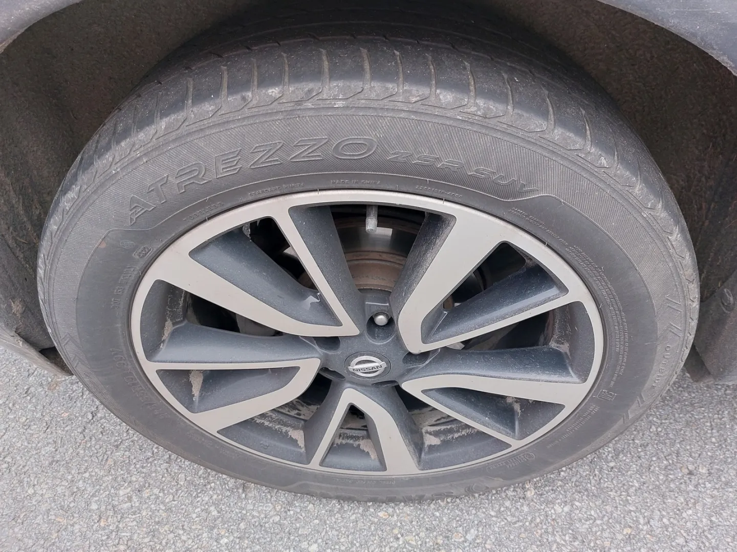 NISSAN X-Trail FOB-864 carousel image