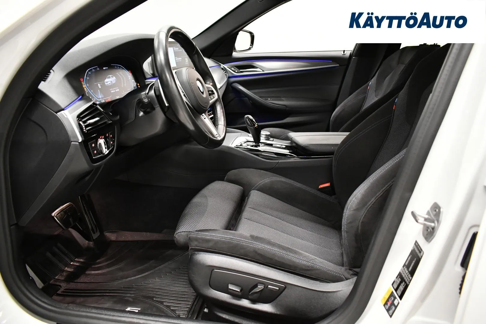 BMW 530 YLT-593 carousel image