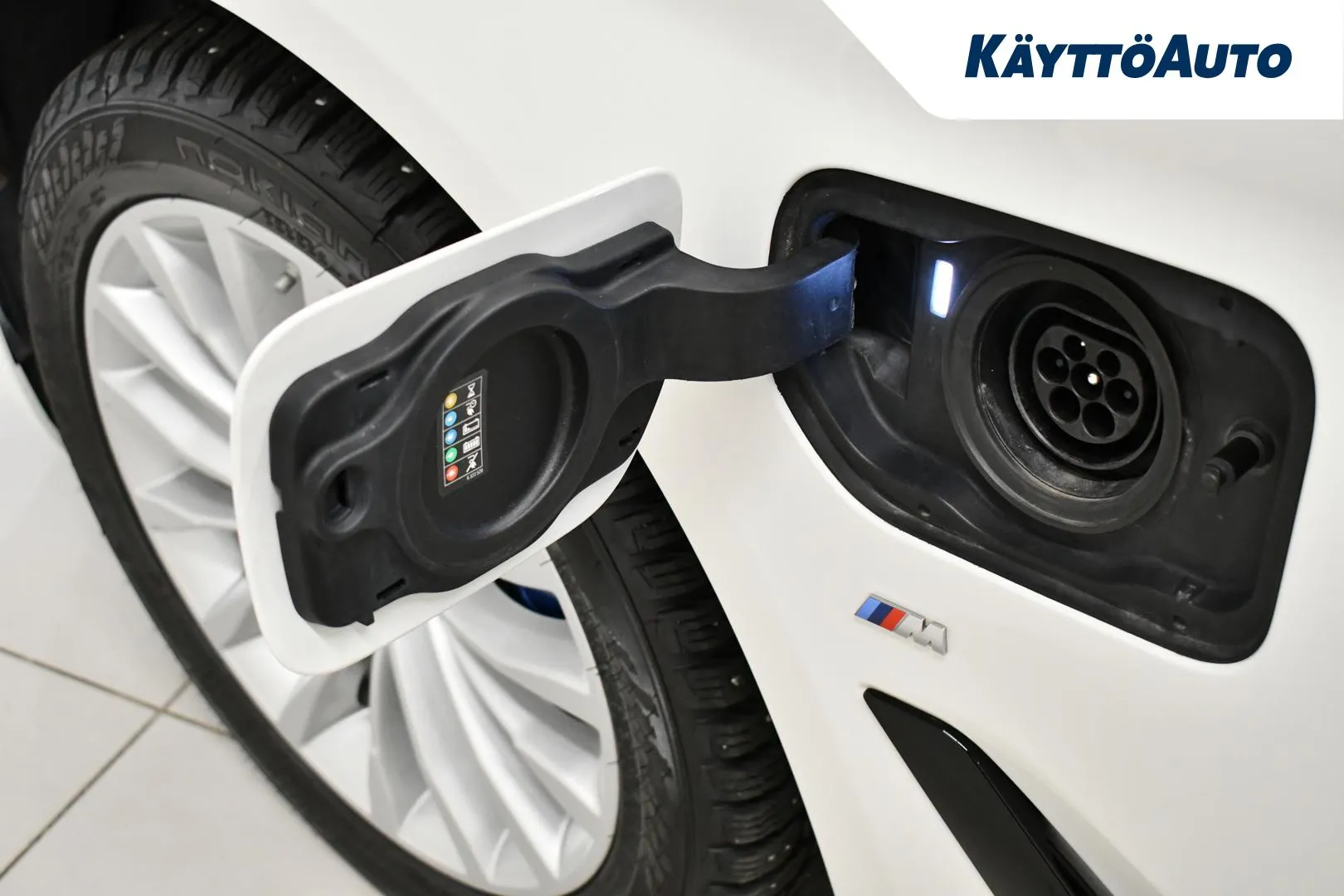 BMW 530 YLT-593 carousel image