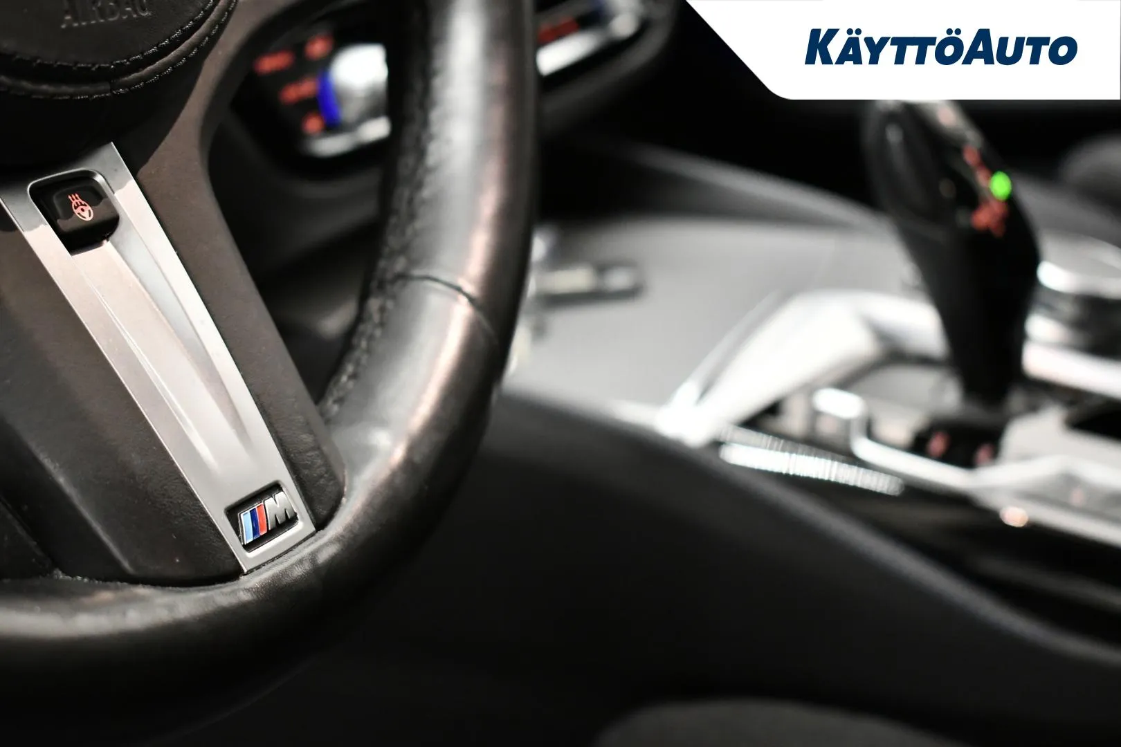 BMW 530 YLT-593 carousel image