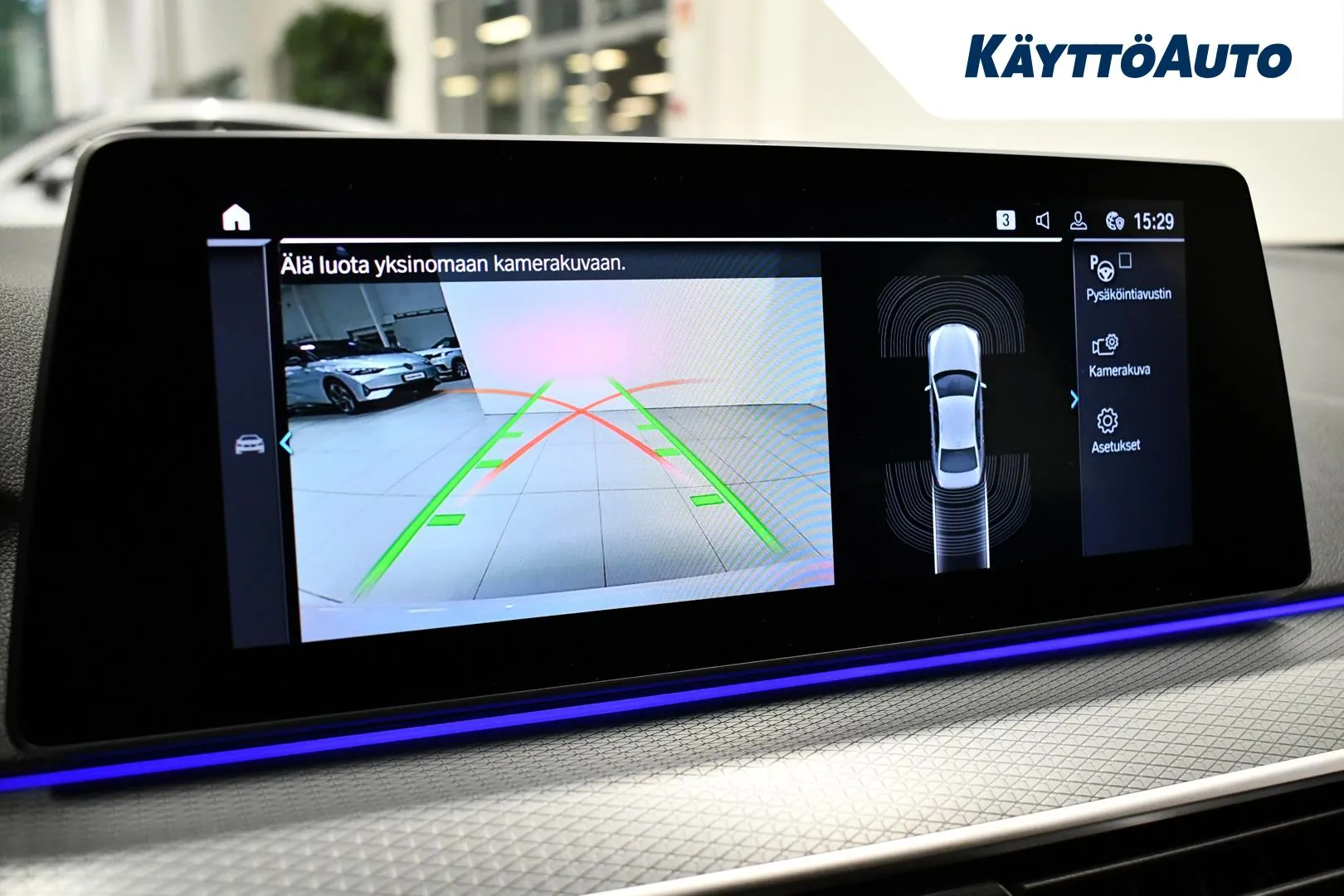 BMW 530 YLT-593 carousel image