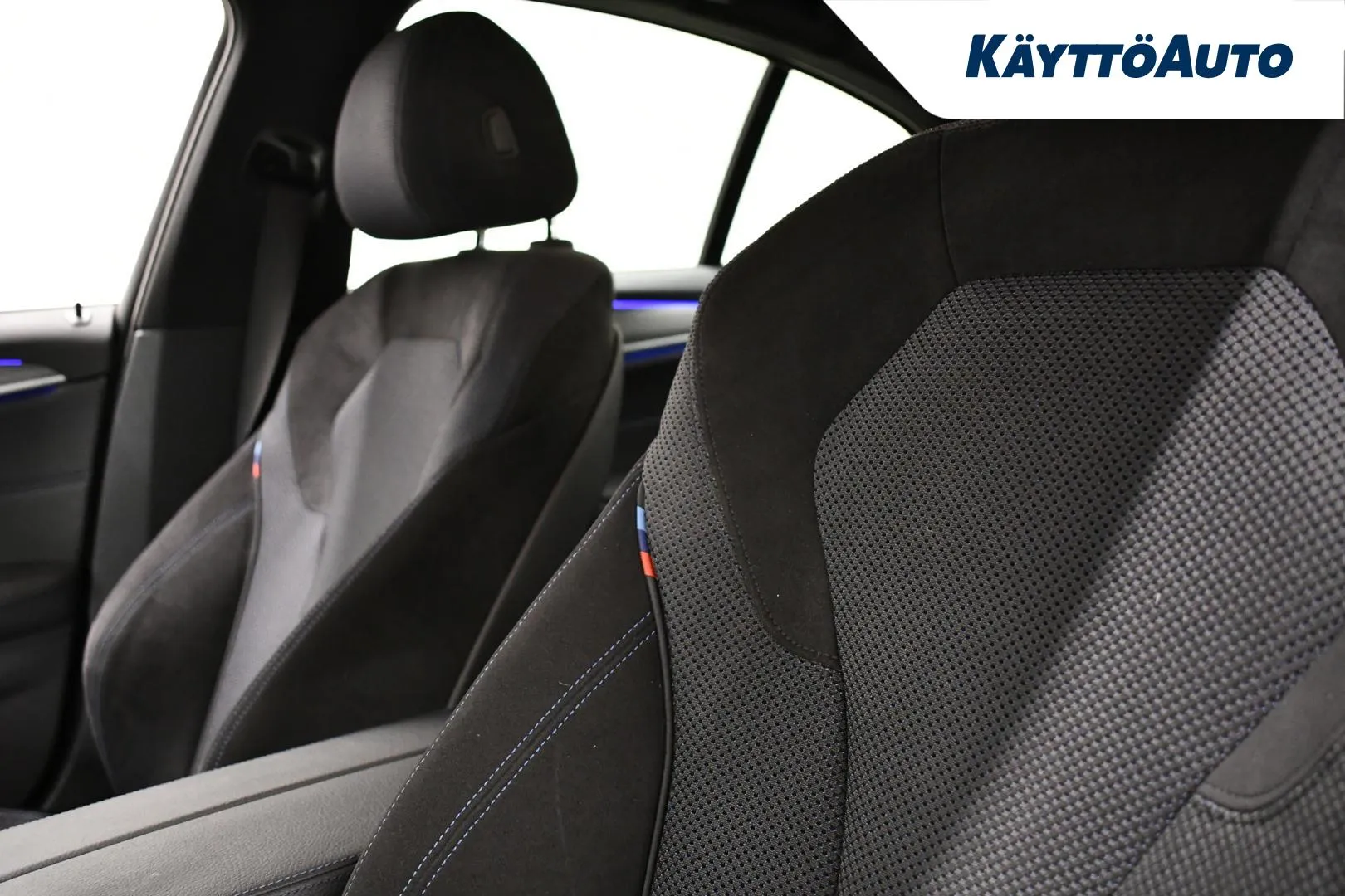 BMW 530 YLT-593 carousel image