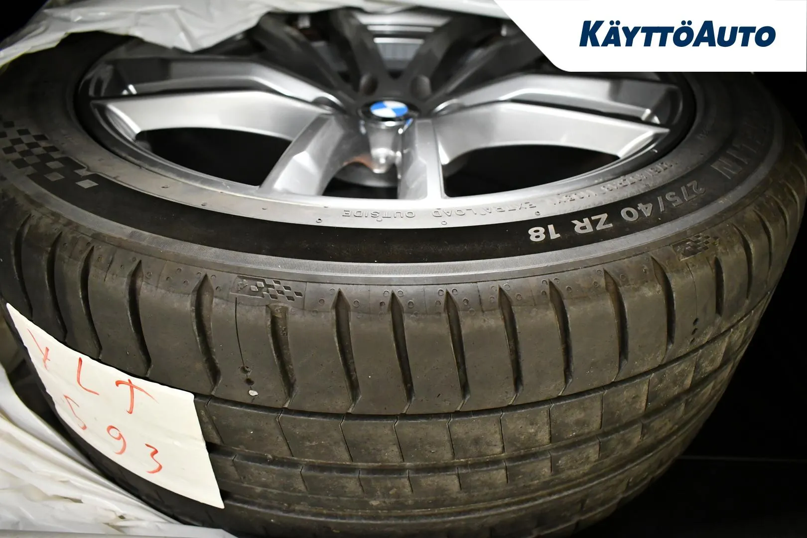 BMW 530 YLT-593 carousel image