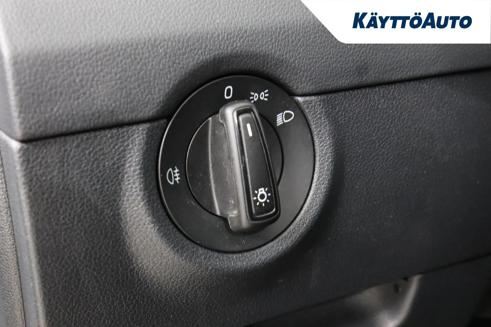 Skoda Octavia EOB-793 carousel image