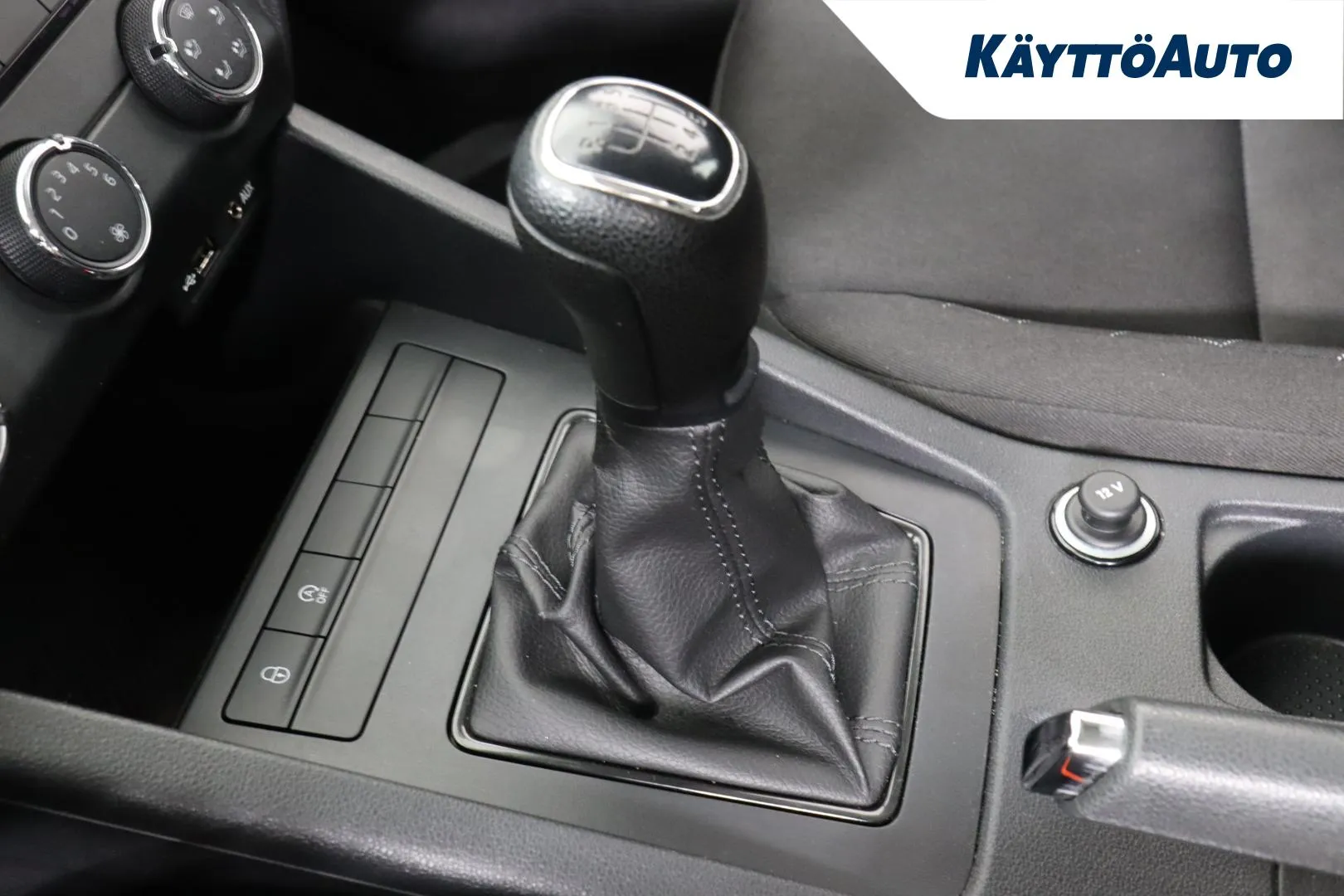 Skoda Octavia EOB-793 carousel image