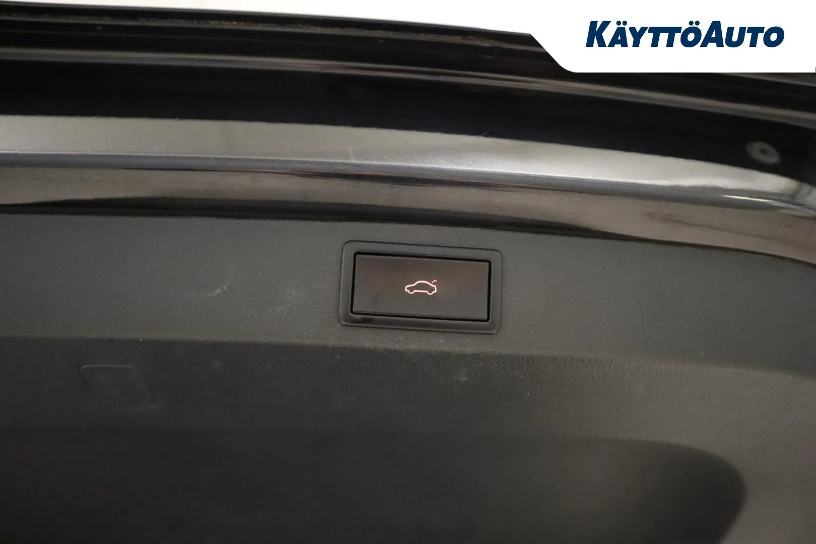 SKODA Karoq EPT-785 carousel image