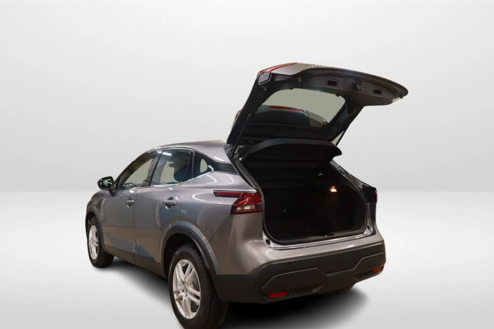 Nissan Qashqai NNR-831 carousel image