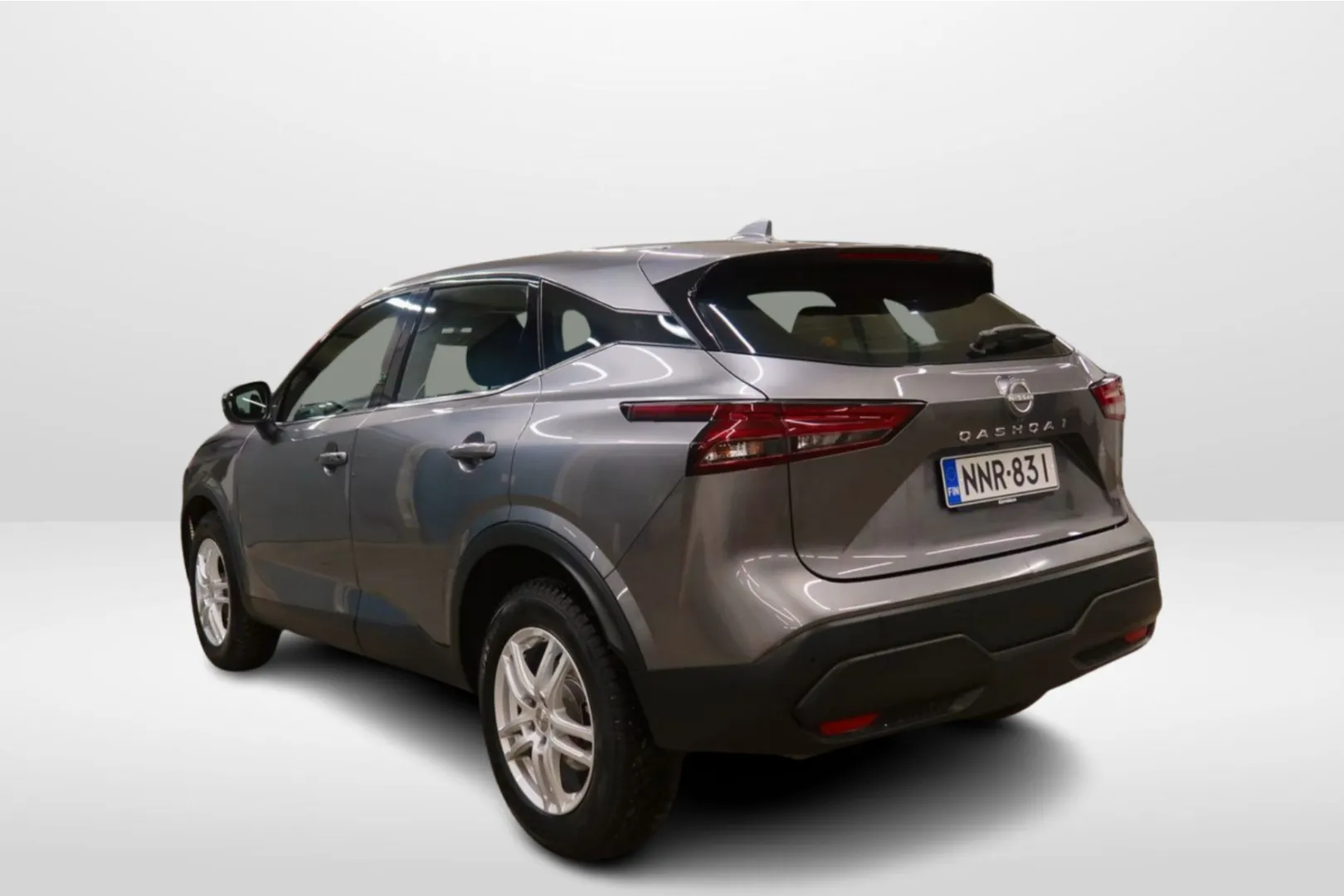 Nissan Qashqai NNR-831 carousel image