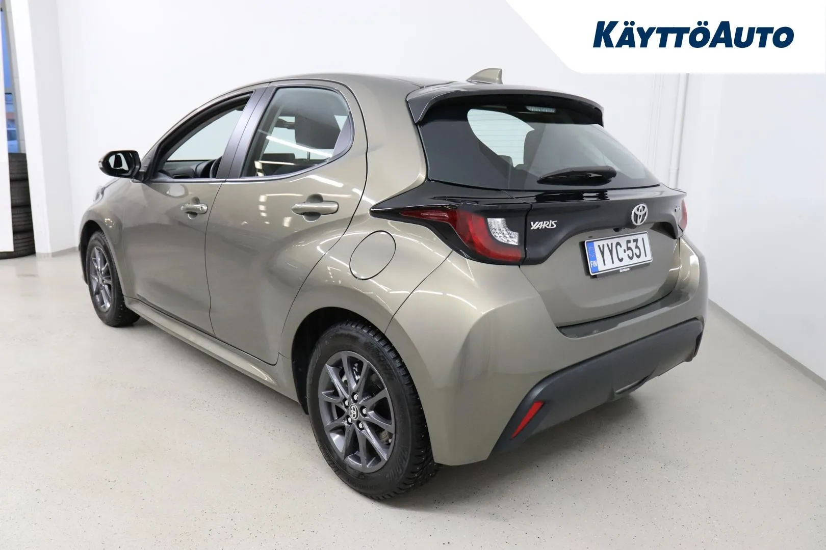 Toyota Yaris YYC-531 carousel image