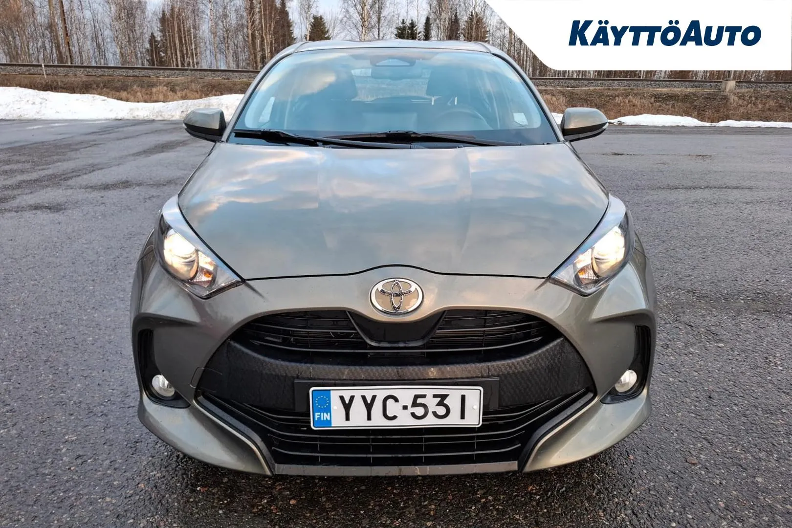 Toyota Yaris YYC-531 carousel image