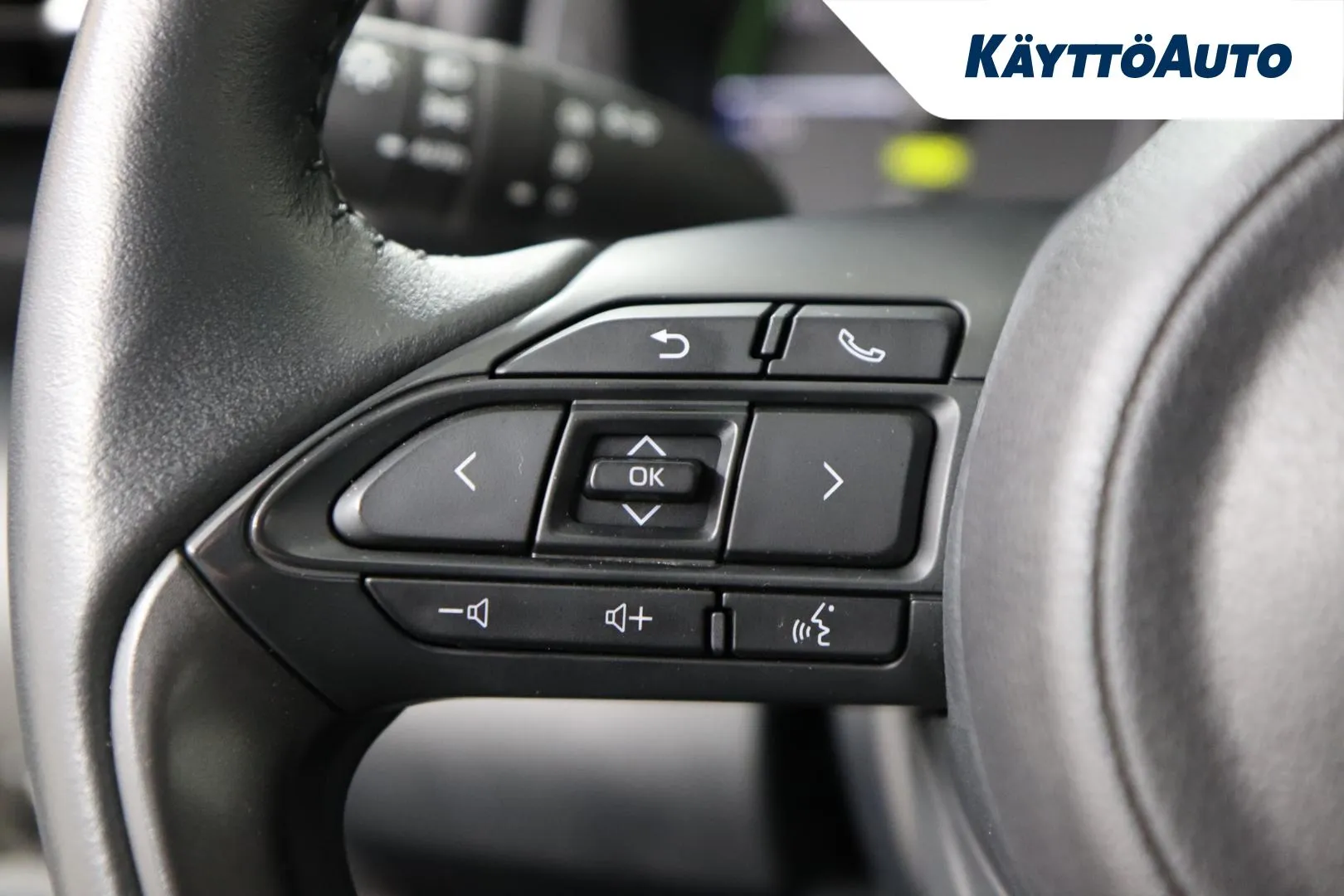 Toyota Yaris YYC-531 carousel image