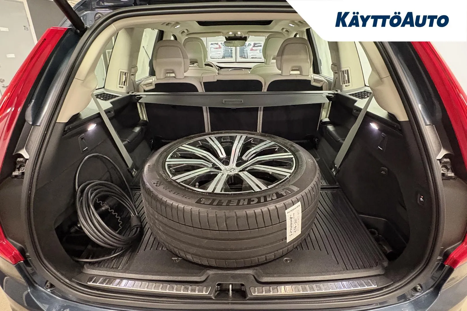 VOLVO XC90 IPE-907 carousel image