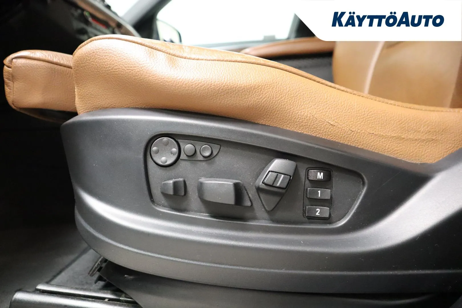 BMW X6 LNB-995 carousel image