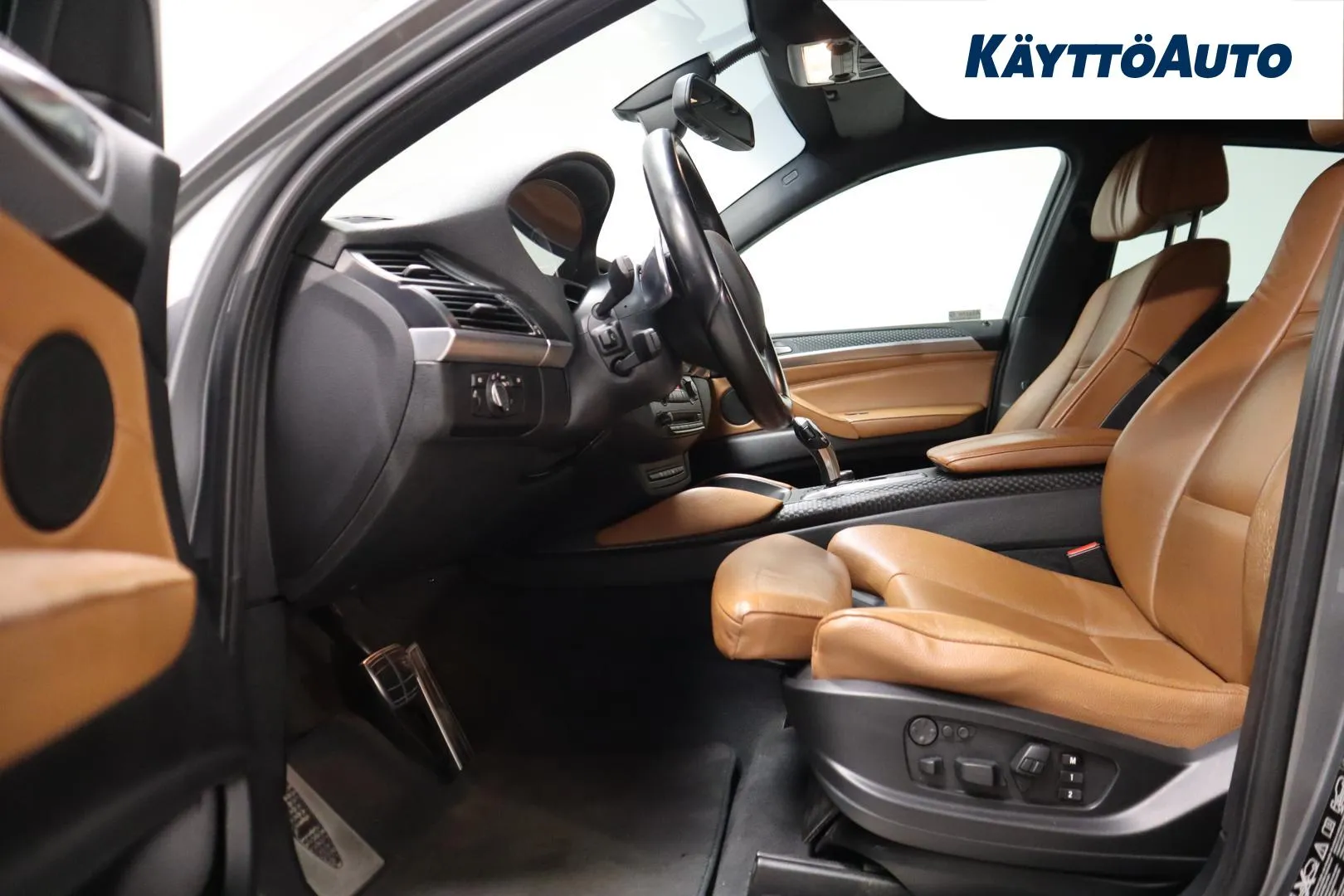 BMW X6 LNB-995 carousel image