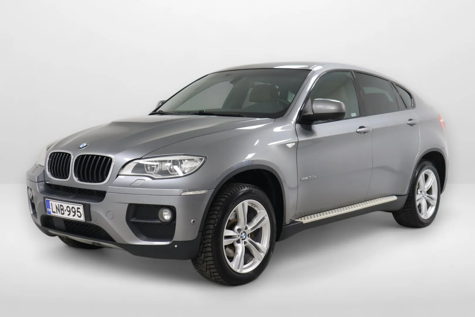 BMW X6 LNB-995 carousel image