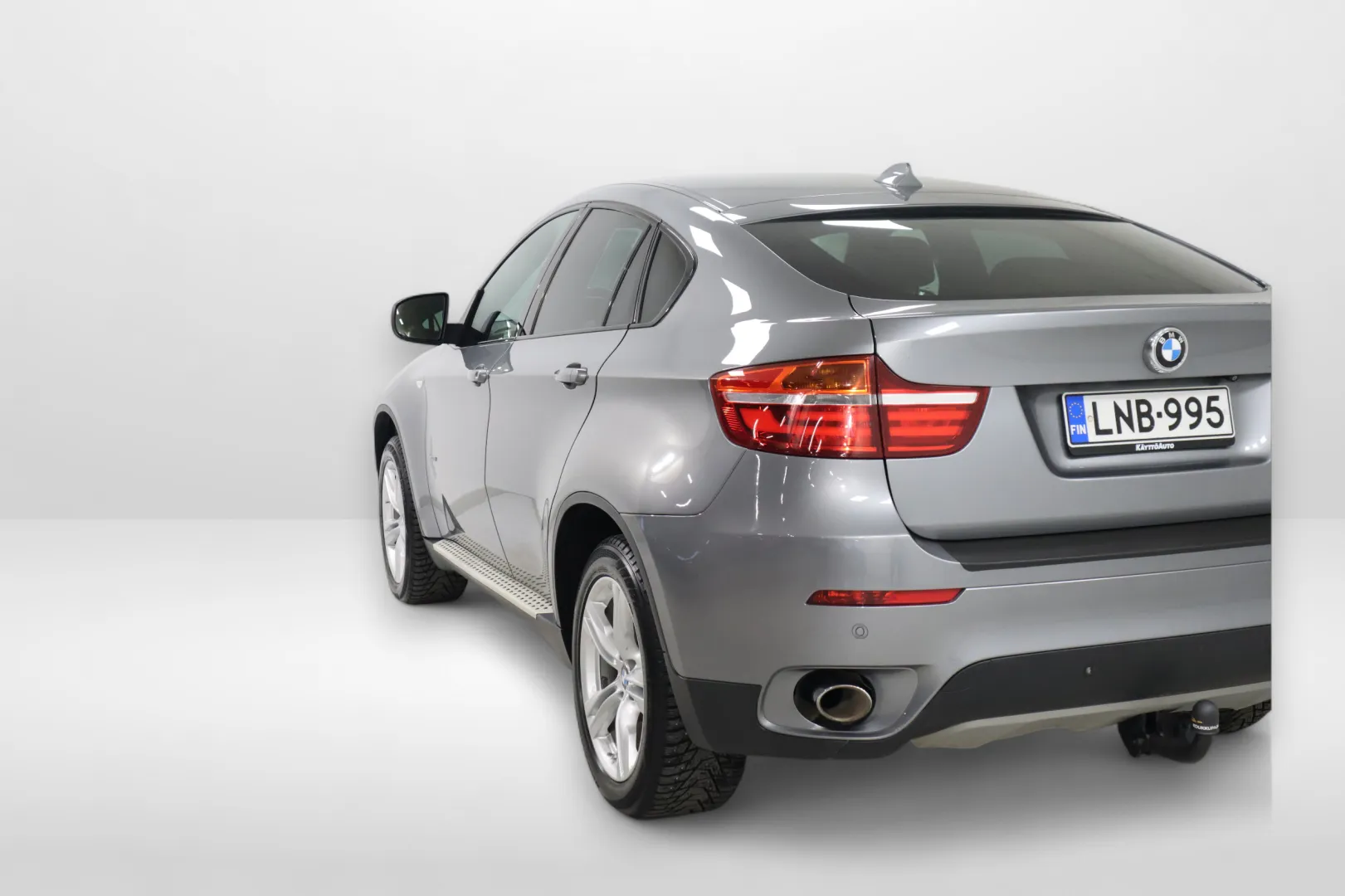 BMW X6 LNB-995 carousel image