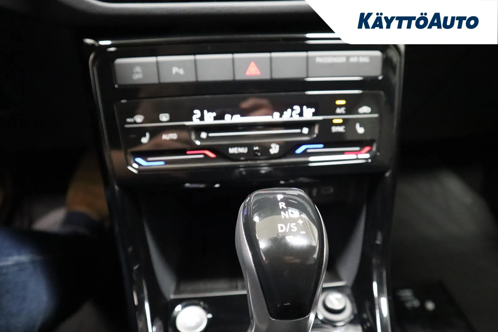 Volkswagen T-Cross GRJ-731 carousel image