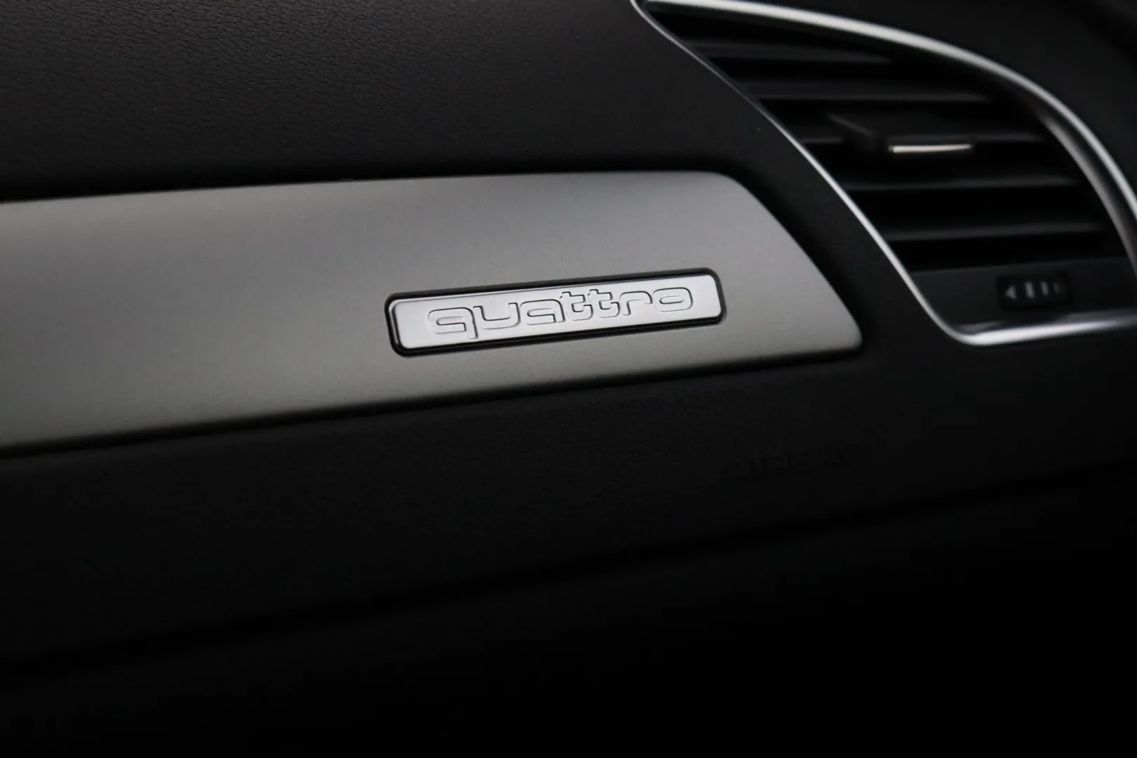 AUDI A4 BOT-613 carousel image