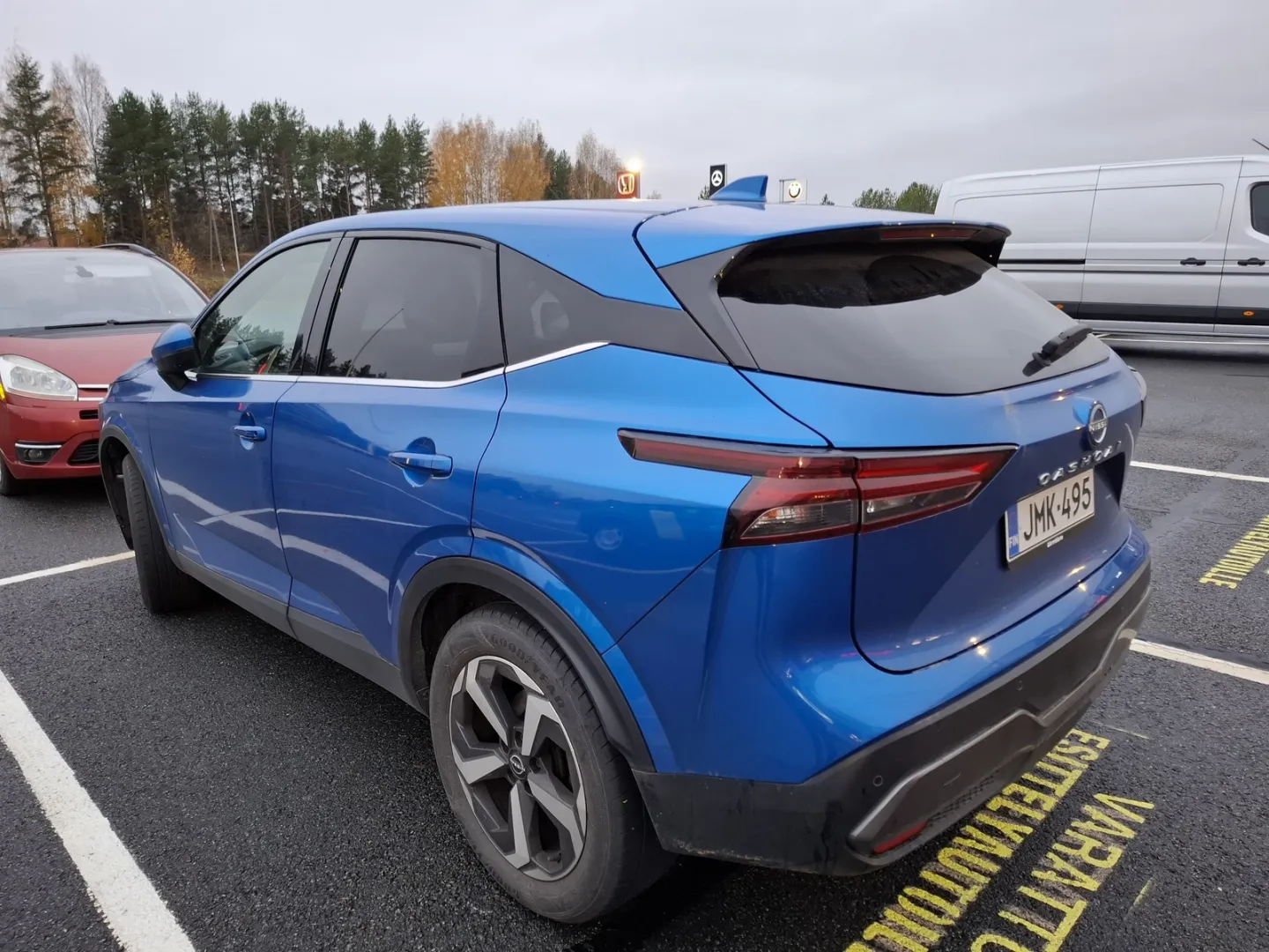 NISSAN Qashqai JMK-495 carousel image