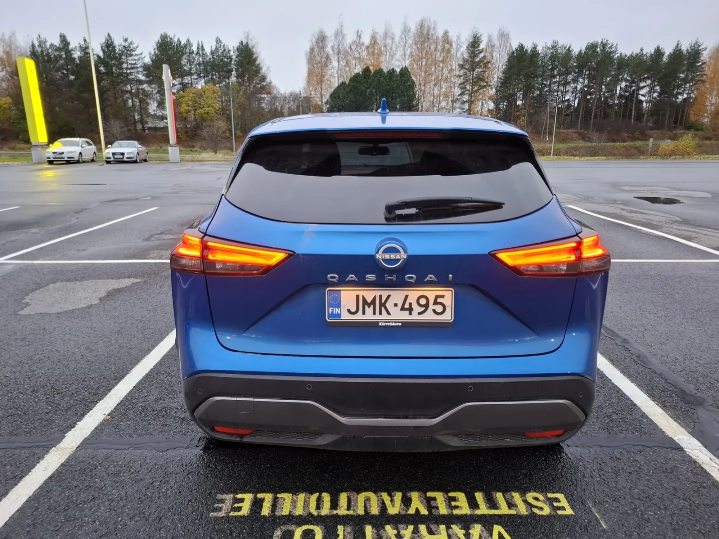 NISSAN Qashqai JMK-495 carousel image