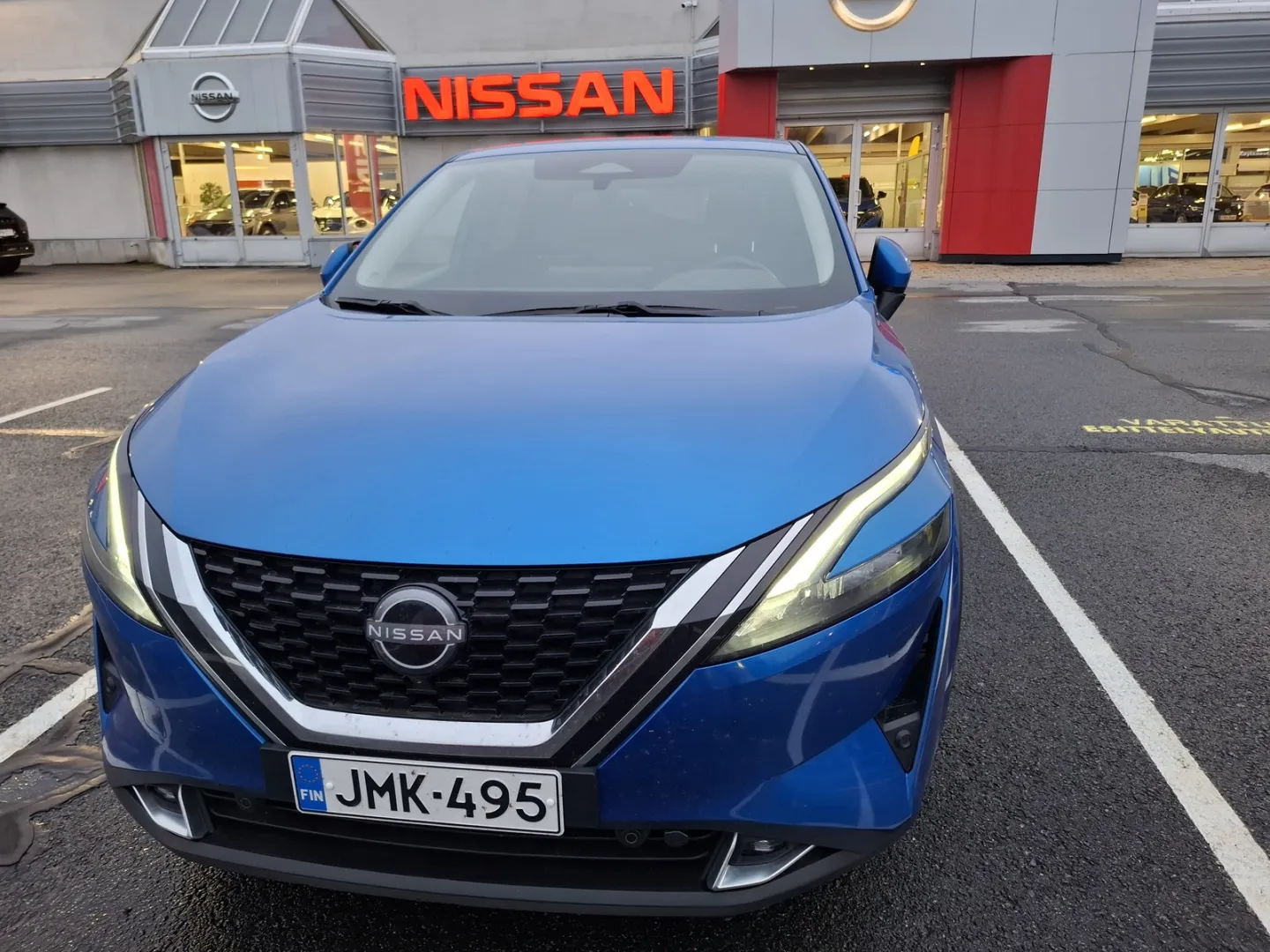 NISSAN Qashqai JMK-495 carousel image
