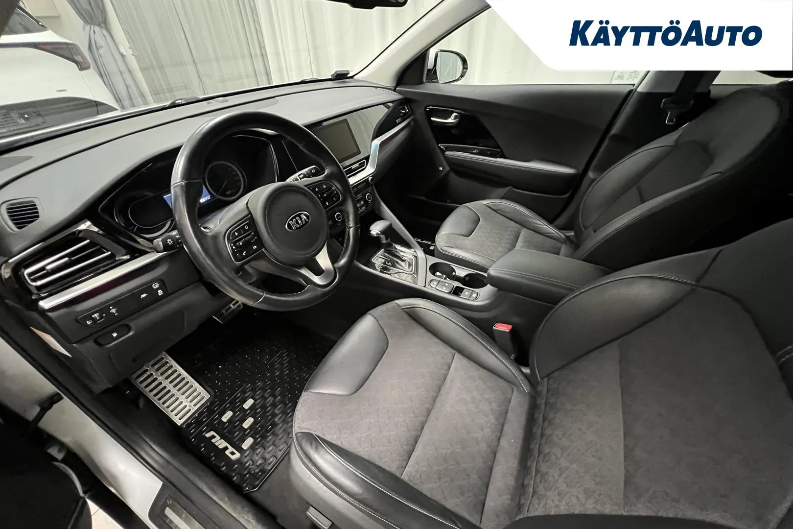 KIA Niro XRZ-134 carousel image