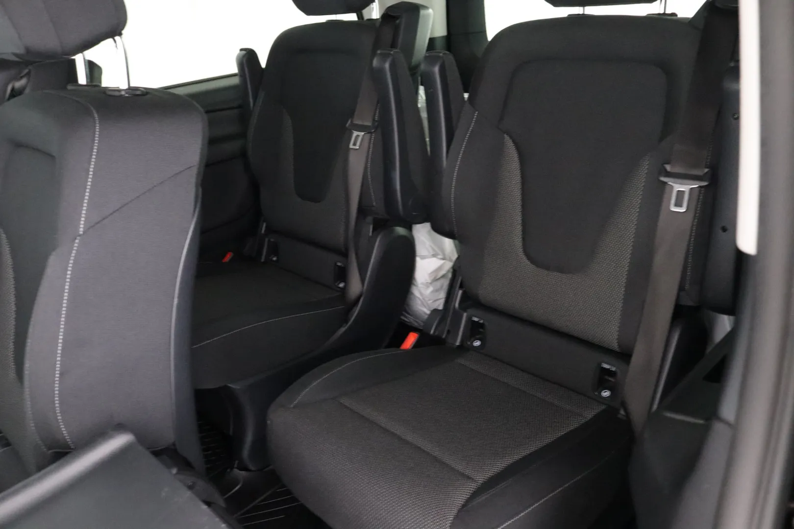 MERCEDES-BENZ V OZL-224 carousel image