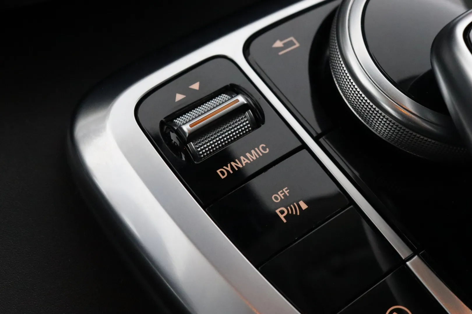 MERCEDES-BENZ V OZL-224 carousel image