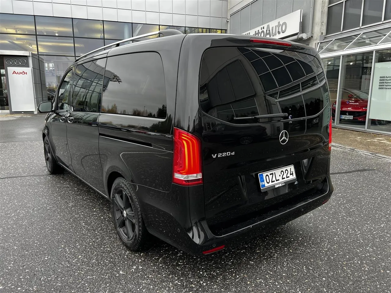 MERCEDES-BENZ V OZL-224 carousel image