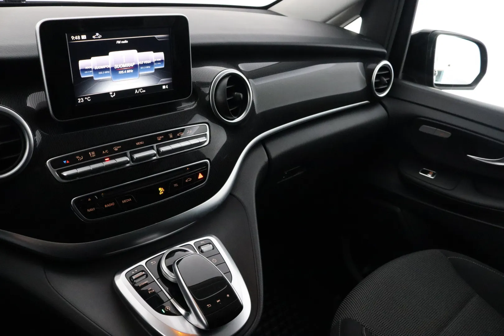 MERCEDES-BENZ V OZL-224 carousel image