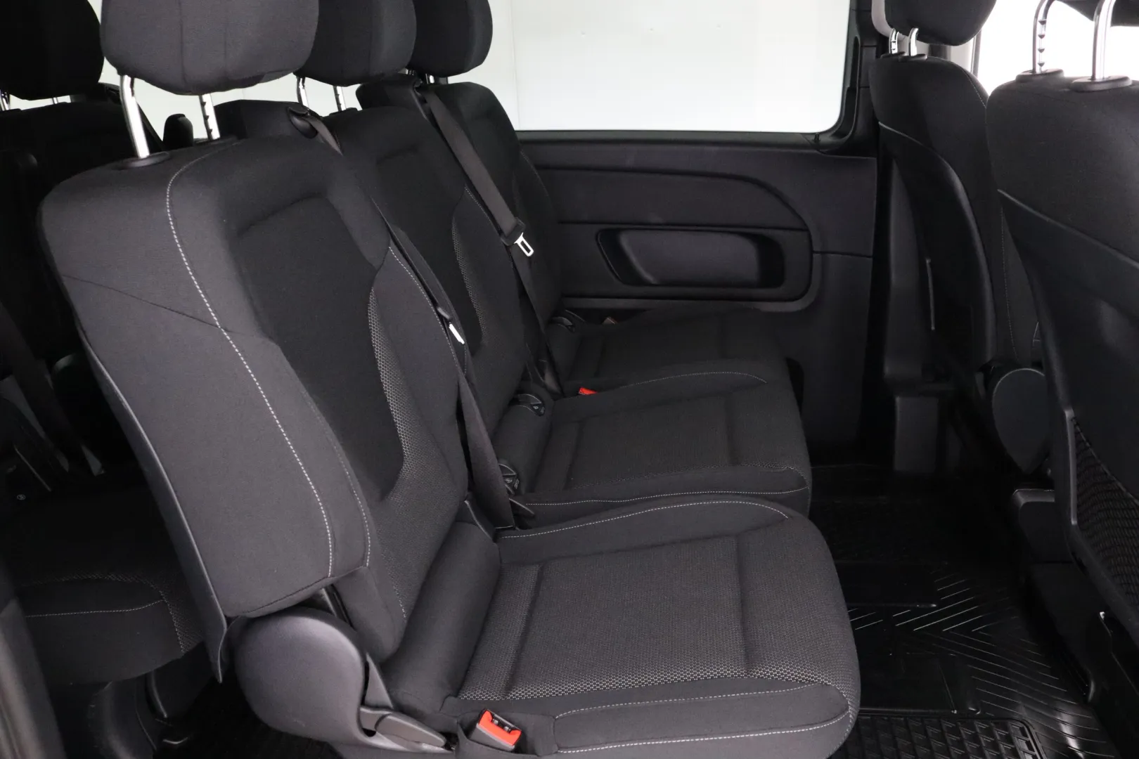 MERCEDES-BENZ V OZL-224 carousel image