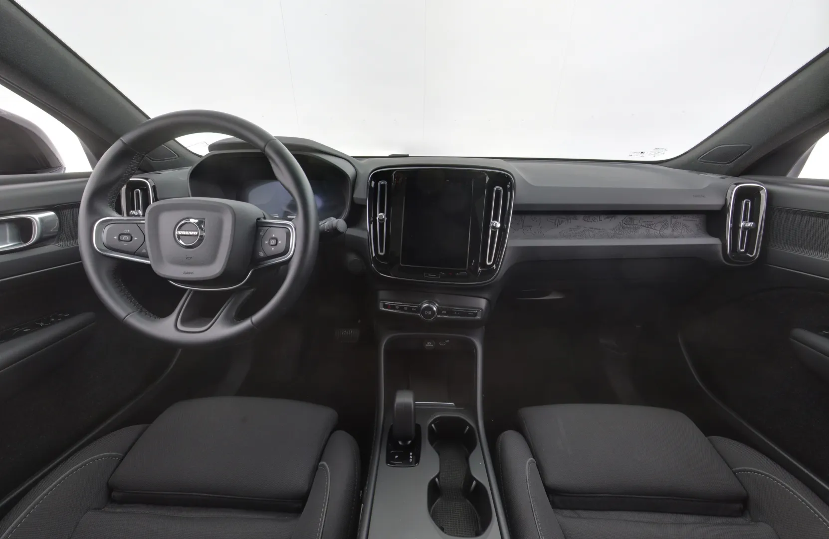 Volvo EC40 YYH-755 carousel image