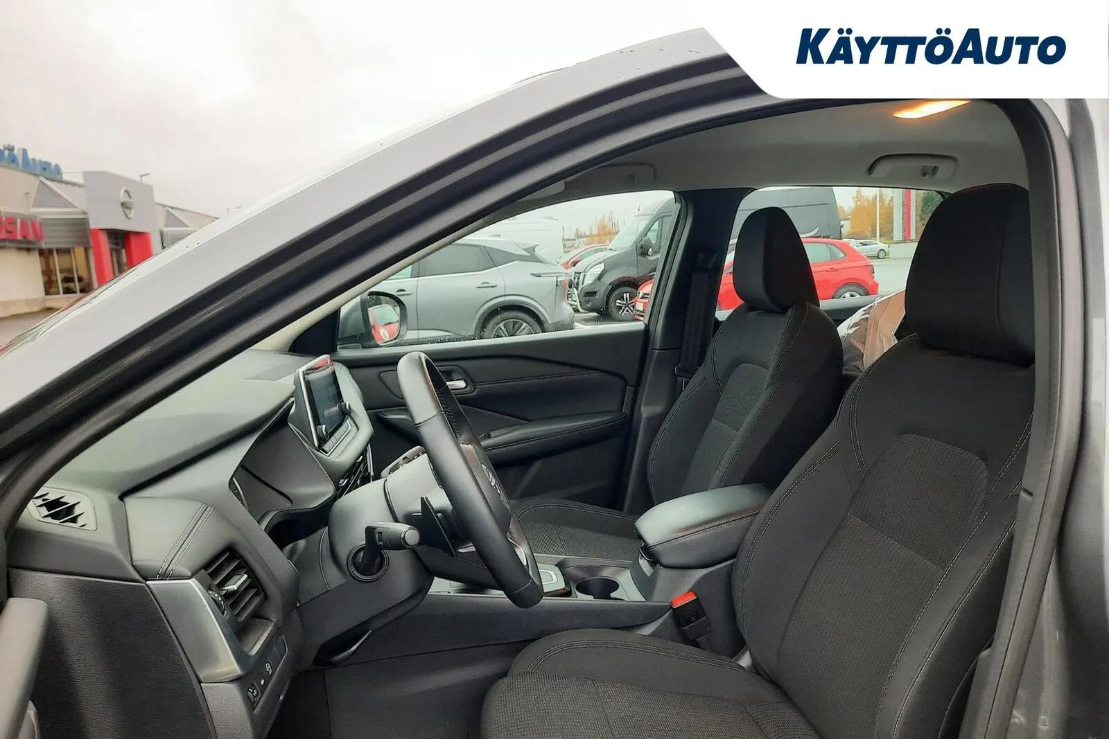 Nissan Qashqai RVV-585 carousel image
