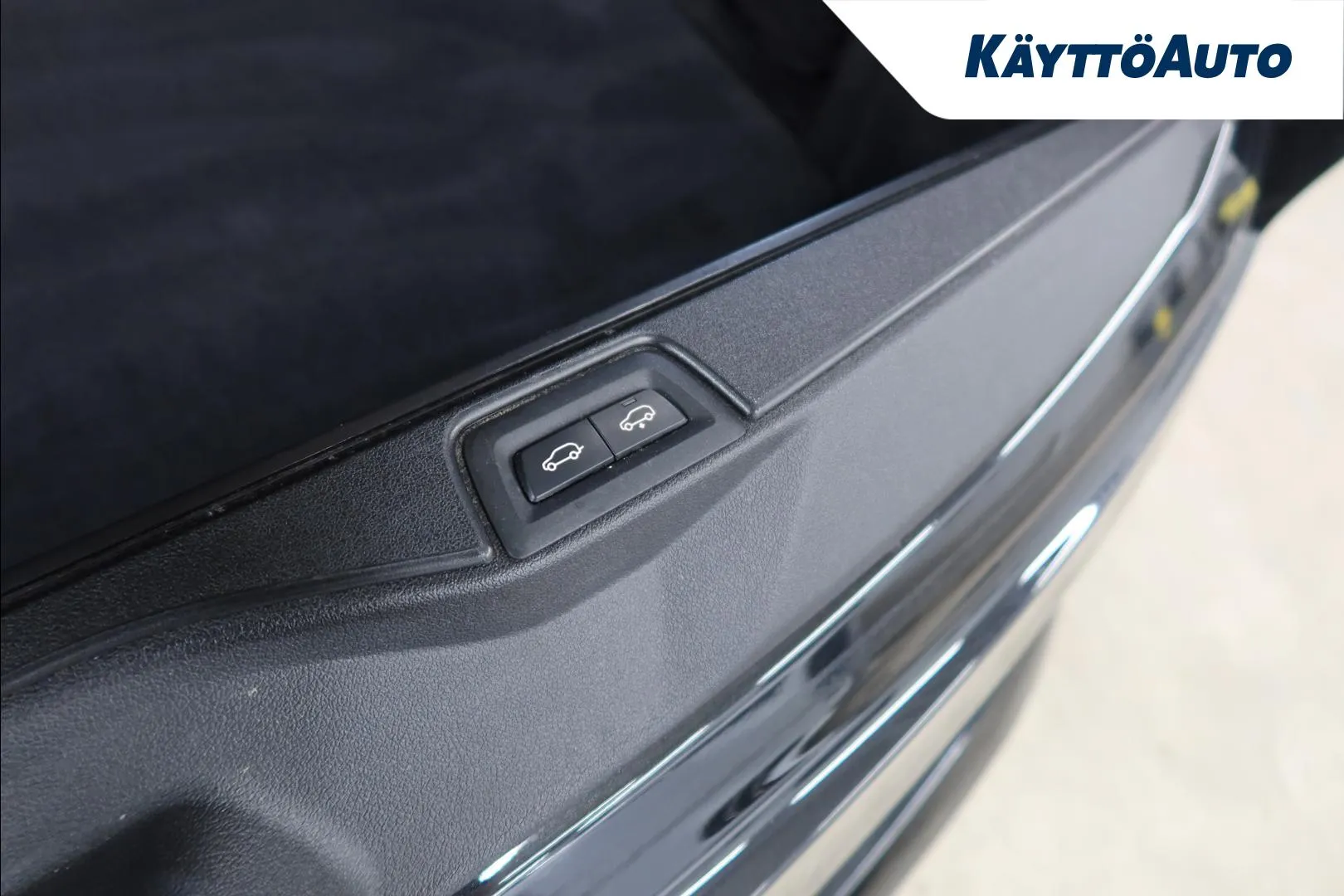 BMW X7 GNX-256 carousel image