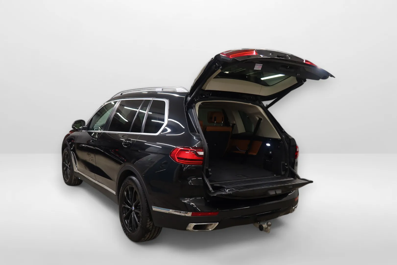 BMW X7 GNX-256 carousel image