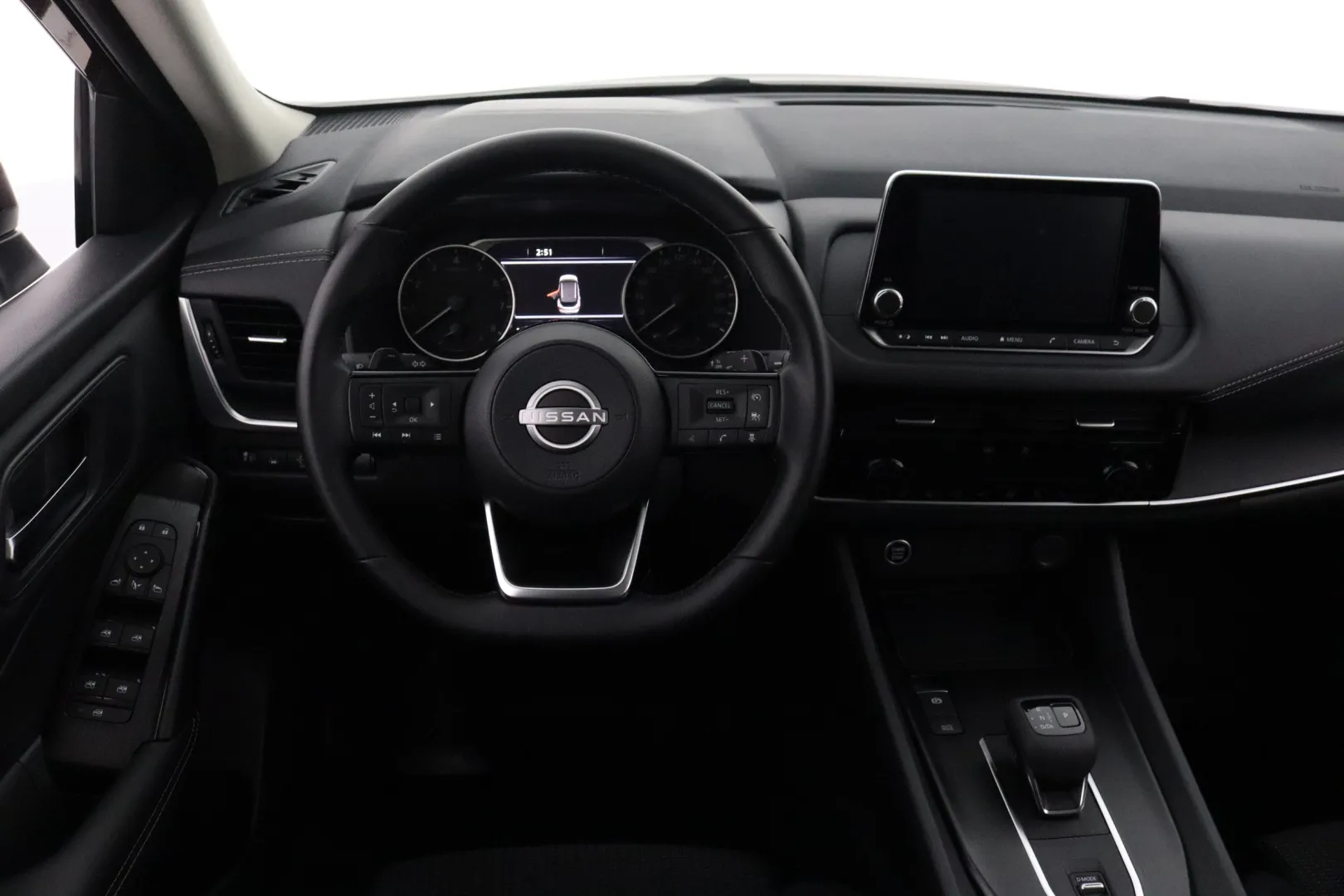 NISSAN Qashqai GPV-801 carousel image