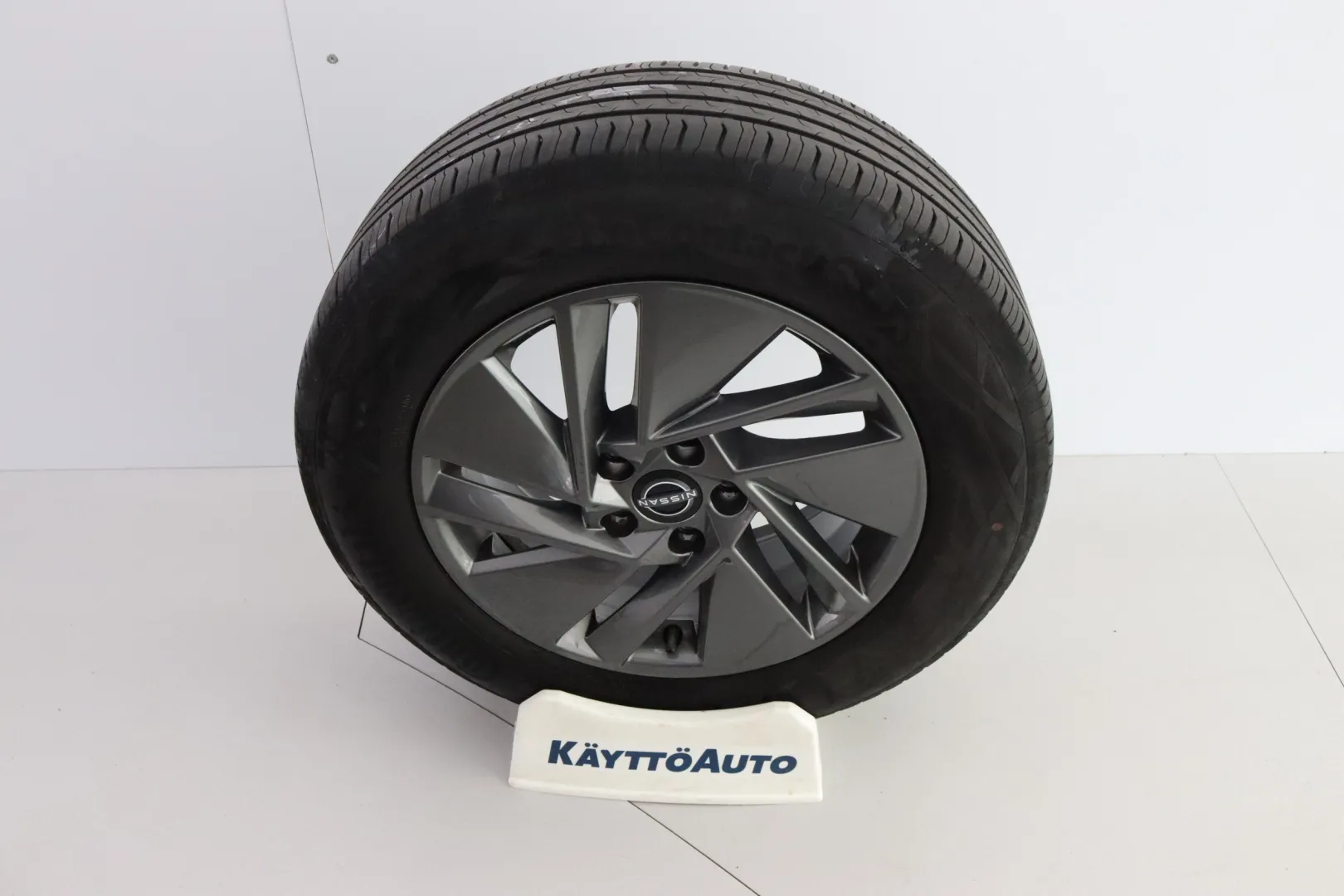 NISSAN Qashqai GPV-801 carousel image