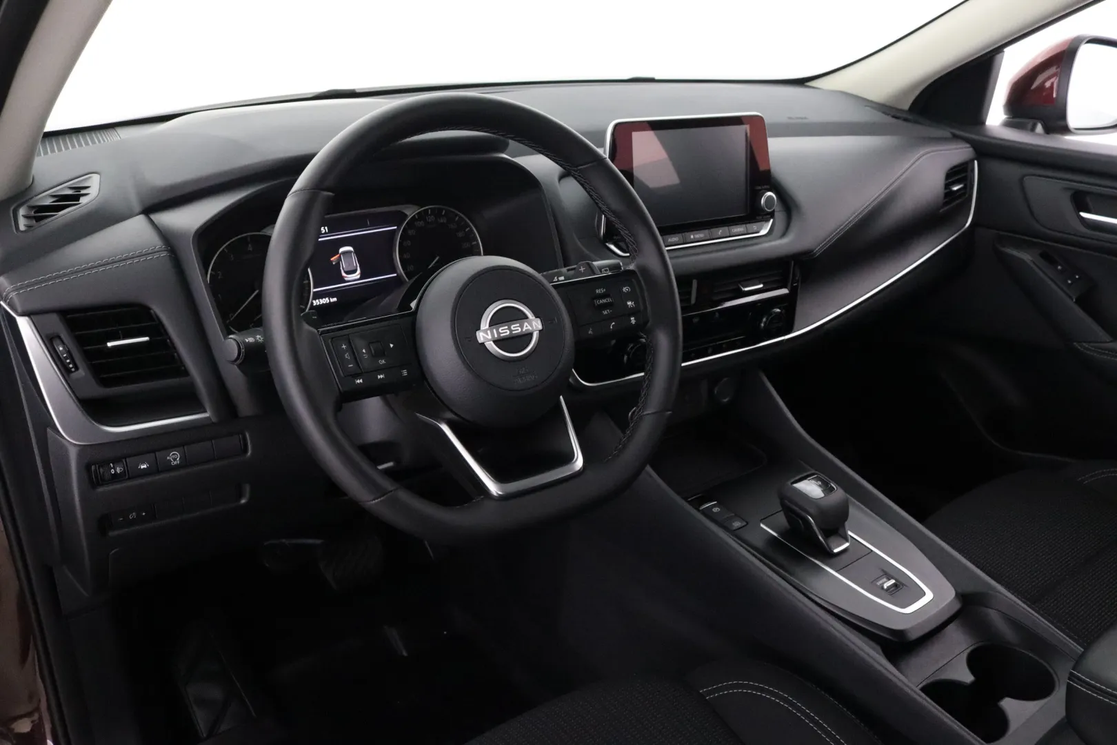 NISSAN Qashqai GPV-801 carousel image