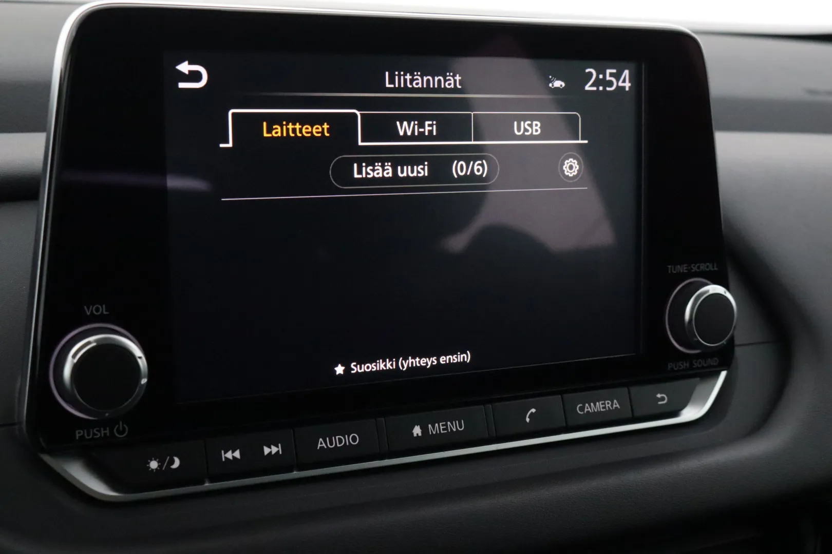 NISSAN Qashqai GPV-801 carousel image