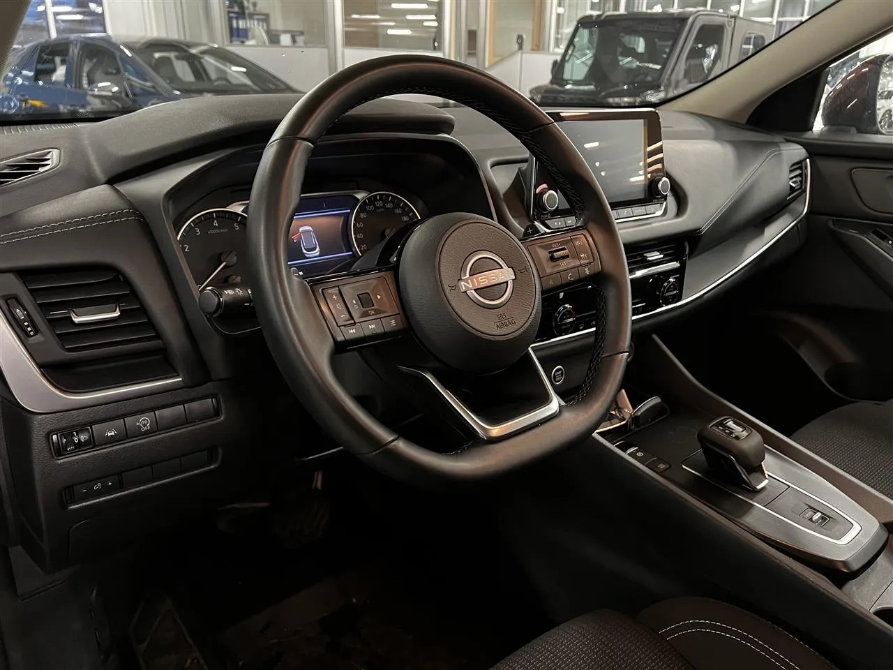 Nissan Qashqai GPV-801 carousel image