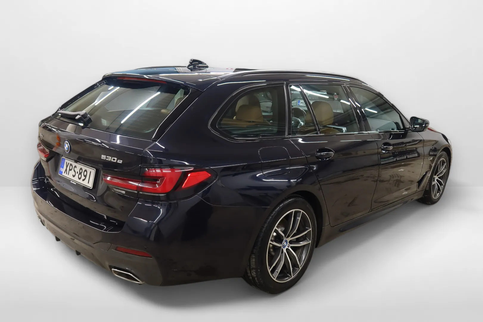 BMW 530 XPS-891 carousel image
