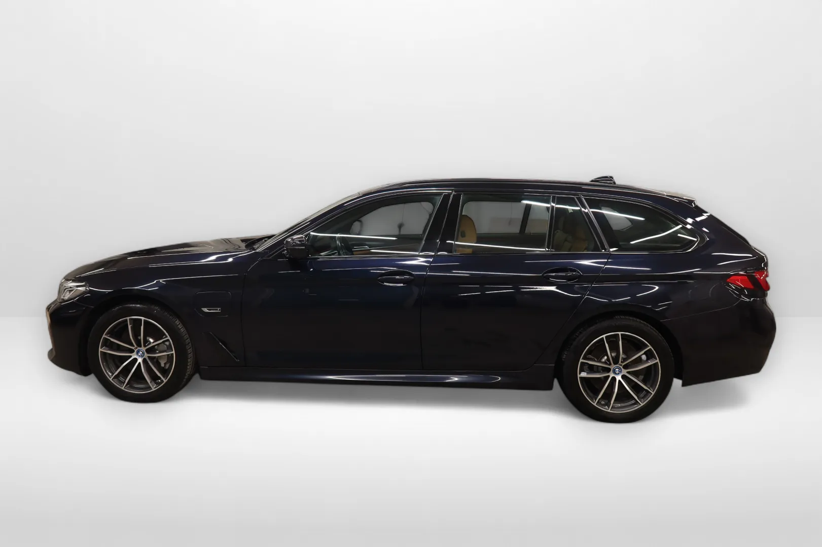 BMW 530 XPS-891 carousel image